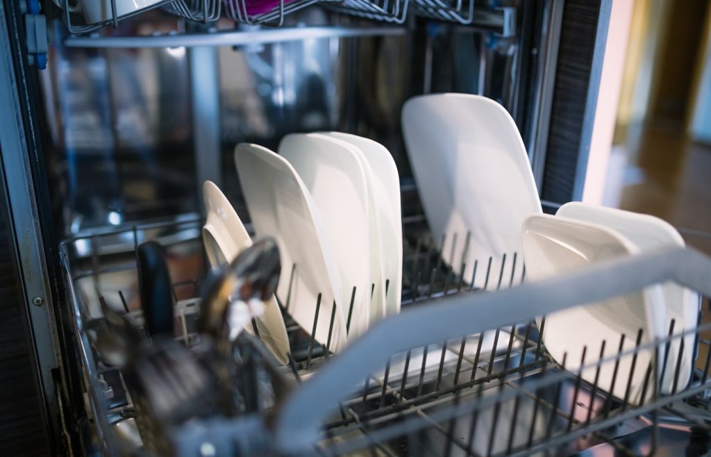 cleaning dishwasher